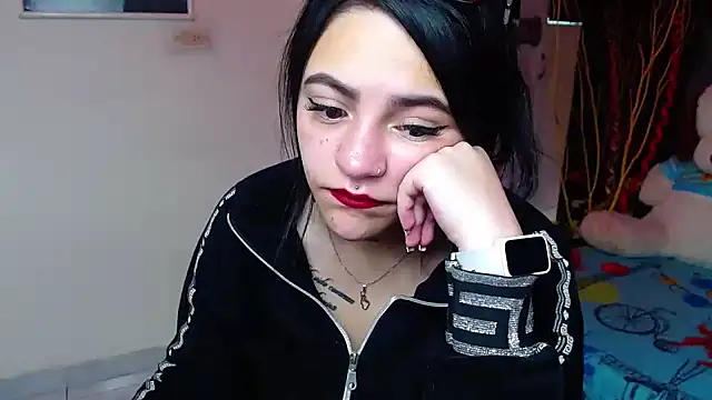 Violettasquirt online show from 12/22/25, 02:17