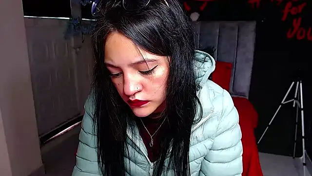 Violettasquirt online show from 03/16/26, 01:26