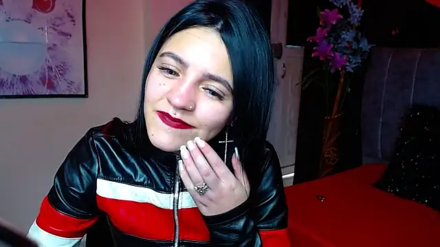 Violettasquirt online show from 11/14/25, 01:37