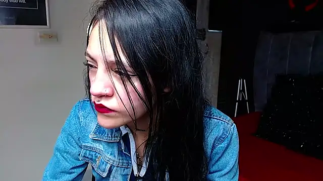 Violettasquirt online show from 02/12/26, 06:40