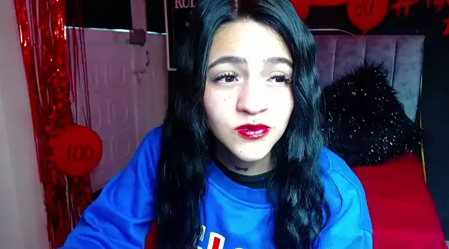 Snapshot of Violettasquirt chatting on 02/24/25, 03:20 Violettasquirt online show from 02/24/25, 03:20