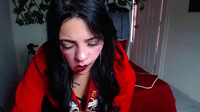Violettasquirt online show from 06/04/26, 05:50