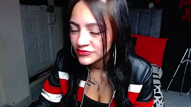 Violettasquirt online show from 03/28/26, 01:34