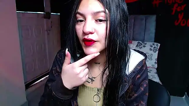 Violettasquirt online show from 04/08/26, 01:34