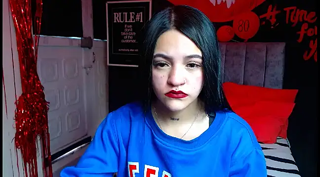 Snapshot of Violettasquirt chatting on 03/10/25, 03:09 Violettasquirt online show from 03/10/25, 03:09