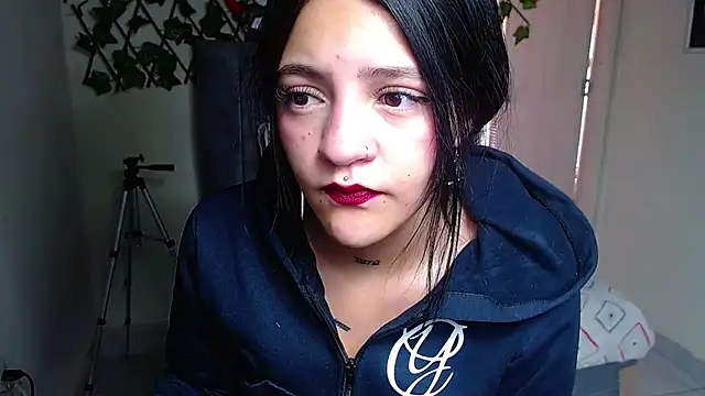Violettasquirt online show from 06/10/26, 01:45