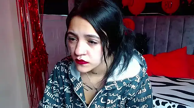 Snapshot of Violettasquirt chatting on 03/13/25, 07:06 Violettasquirt online show from 03/13/25, 07:06