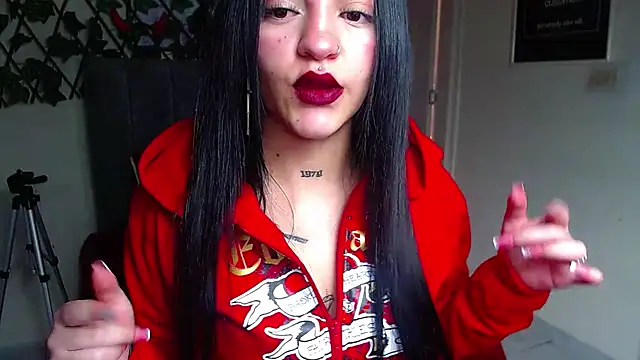 Violettasquirt online show from 06/03/26, 01:34