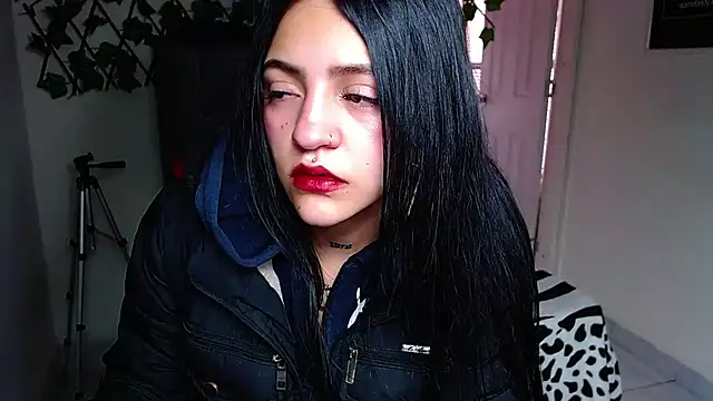 Violettasquirt online show from 06/23/26, 01:53