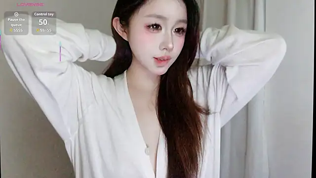 Hazel-11 online show from 10/05/25, 03:25