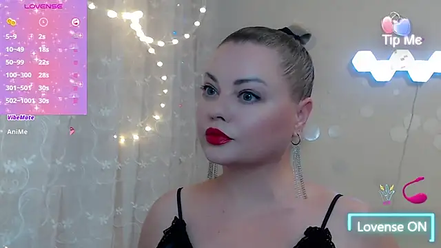 Snapshot of JewellKiss7 chatting on 06/20/26, 01:27 JewellKiss7 online show from 06/20/26, 01:27