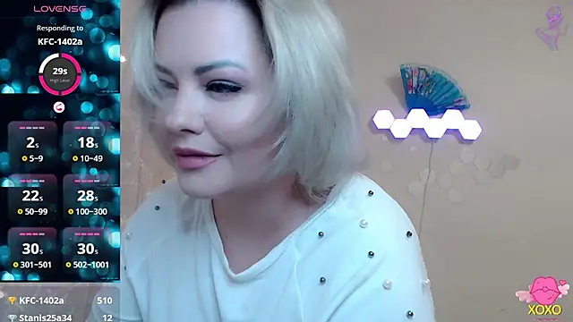 JewellKiss7 online show from 04/24/26, 01:57
