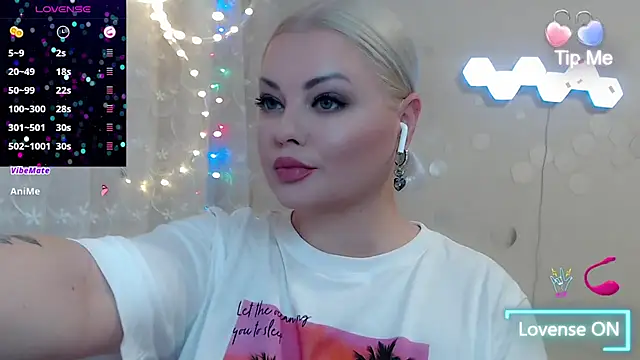 Snapshot of JewellKiss7 chatting on 06/30/26, 02:55 JewellKiss7 online show from 06/30/26, 02:55