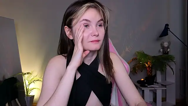 CiriRianonn online show from 10/01/25, 04:28