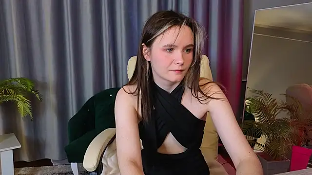 CiriRianonn online show from 12/19/25, 04:38