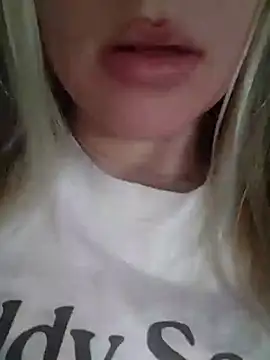 Linda 999 online show from 03/19/26, 02:50