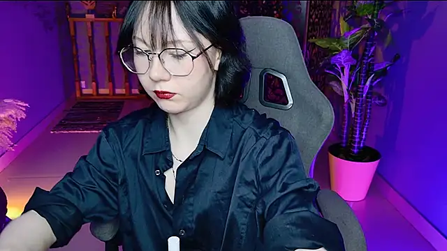 NancyMartinez online show from 11/07/25, 09:03