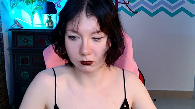 NancyMartinez online show from 10/07/25, 05:08