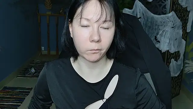 NancyMartinez online show from 10/30/25, 05:06