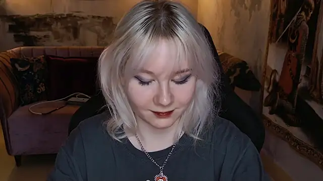 NancyMartinez online show from 03/18/25, 07:22