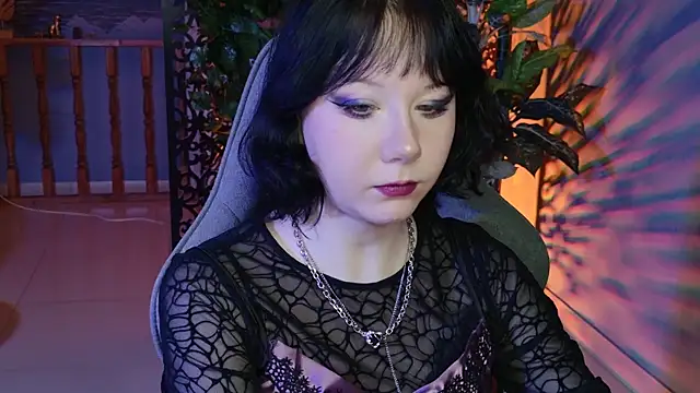 NancyMartinez online show from 11/28/25, 05:07