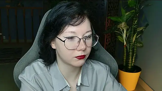 NancyMartinez online show from 11/05/25, 09:12