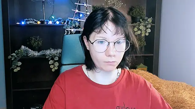 NancyMartinez online show from 12/18/25, 05:12