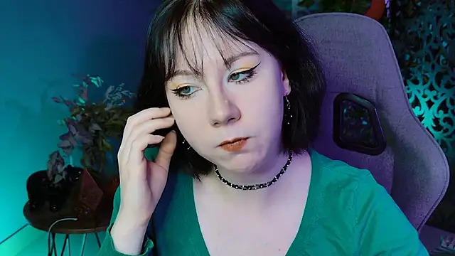 NancyMartinez online show from 10/09/25, 05:08