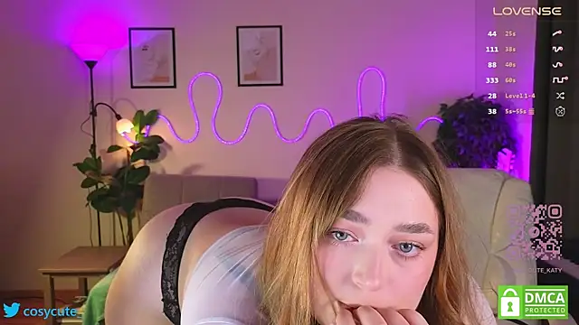 cosycute  online show from 09/29/25, 05:29