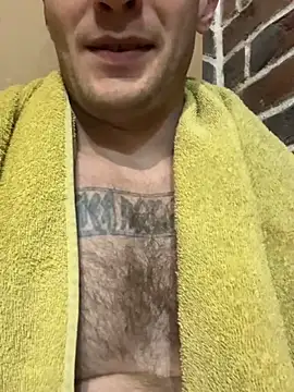 Snapshot of red_red00 chatting on 11/07/25, 03:49 red red00 online show from 11/07/25, 03:49