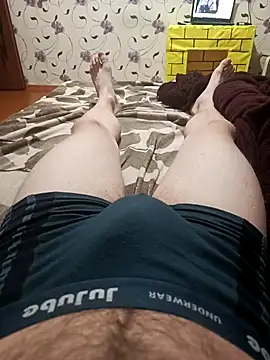 Snapshot of red_red00 chatting on 03/20/25, 10:29 red red00 online show from 03/20/25, 10:29