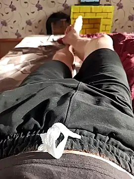 Snapshot of red_red00 chatting on 03/06/25, 01:24 red red00 online show from 03/06/25, 01:24