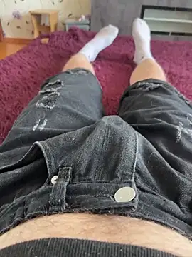 Snapshot of red_red00 chatting on 02/26/26, 08:03 red red00 online show from 02/26/26, 08:03