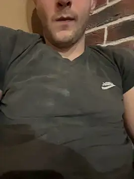 Snapshot of red_red00 chatting on 11/03/25, 01:37 red red00 online show from 11/03/25, 01:37