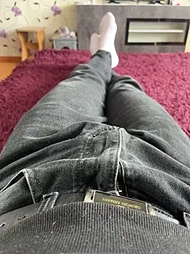 Snapshot of red_red00 chatting on 02/23/26, 10:38 red red00 online show from 02/23/26, 10:38