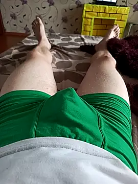 Snapshot of red_red00 chatting on 03/18/25, 10:17 red red00 online show from 03/18/25, 10:17