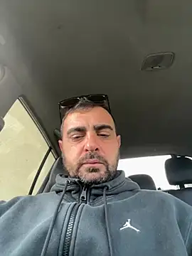 Snapshot of petan33 chatting on 01/10/26, 01:39 petan33 online show from 01/10/26, 01:39