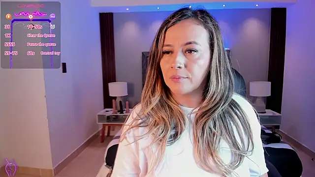 Snapshot of Susann_Ross chatting on 04/01/26, 10:38 Susann Ross online show from 04/01/26, 10:38