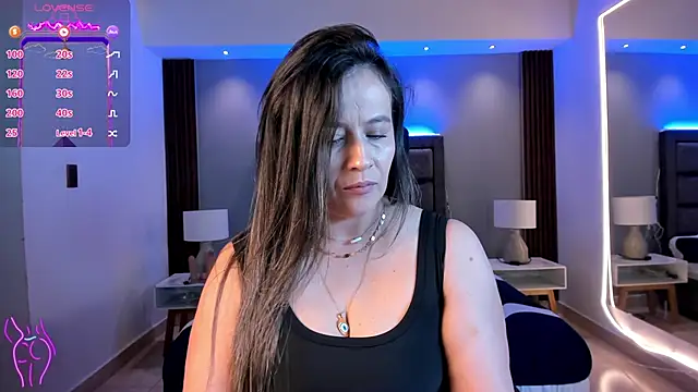 Susann Ross online show from 11/06/25, 10:52