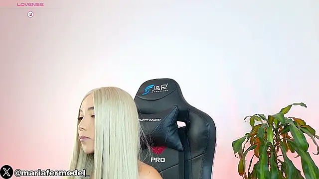 Mariafer05 online show from 02/01/26, 02:04