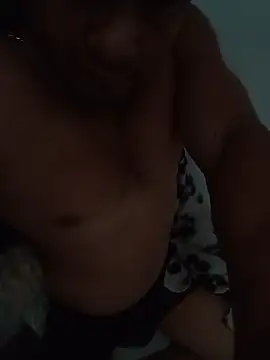 Snapshot of Lucho0886 chatting on 06/19/26, 10:32 Lucho0886 online show from 06/19/26, 10:32