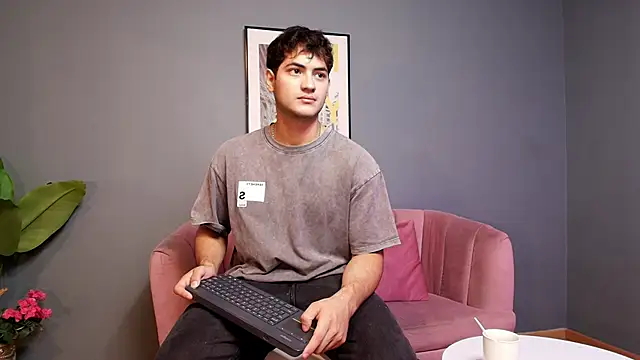 Snapshot of Mark_Evans1_ chatting on 11/06/25, 03:05 Mark Evans1 online show from 11/06/25, 03:05