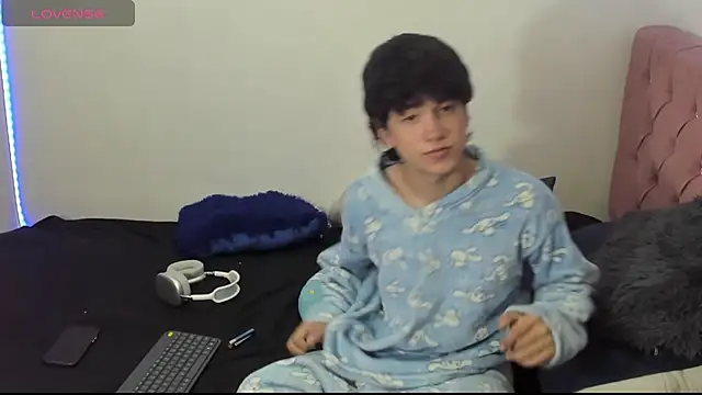 blue baby20 online show from 03/06/25, 02:19