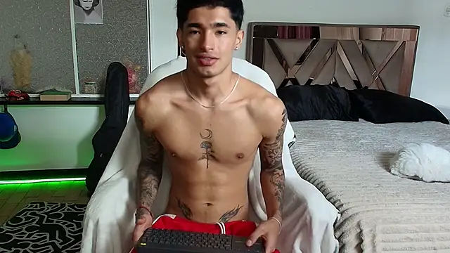 Damon  333 online show from 09/19/25, 07:07