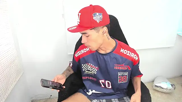 Damon  333 online show from 02/14/25, 10:47