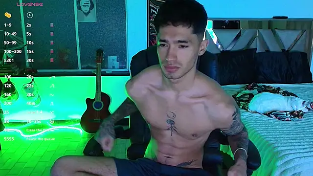 Damon  333 online show from 11/08/25, 03:54