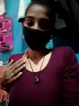 Snapshot of Poojashrma33 chatting on 02/16/25, 07:26 Poojashrma33 online show from 02/16/25, 07:26
