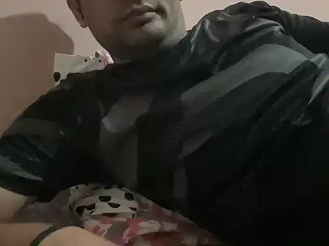 Snapshot of NiceBoy9099 chatting on 02/26/26, 05:57 NiceBoy9099 online show from 02/26/26, 05:57