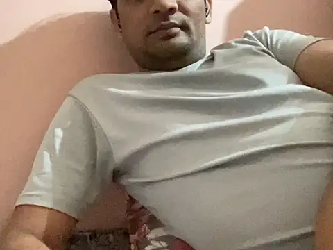 Snapshot of NiceBoy9099 chatting on 11/20/25, 05:57 NiceBoy9099 online show from 11/20/25, 05:57