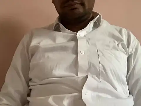 Snapshot of NiceBoy9099 chatting on 02/18/26, 05:38 NiceBoy9099 online show from 02/18/26, 05:38